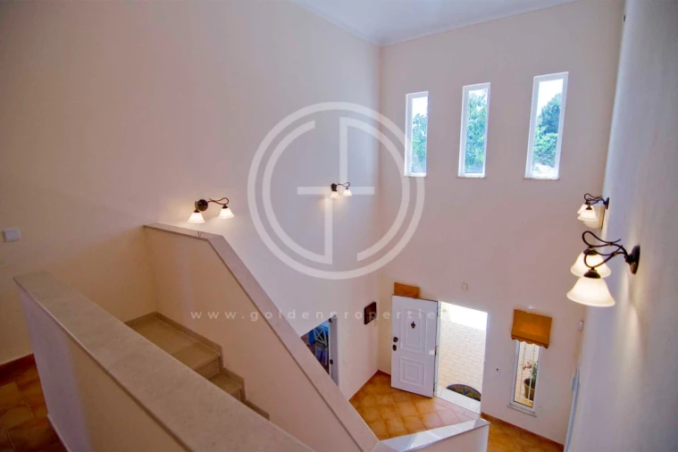 Moradia T4 para Arrendamento férias em Almancil Foto 17