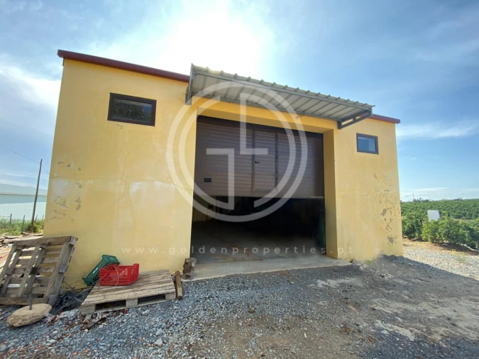 Moradia T8 para Venda em Quelfes Foto 2