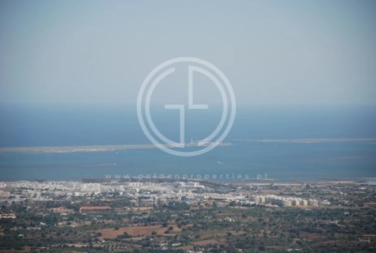 Moradia T8 para Venda em Quelfes Foto 12