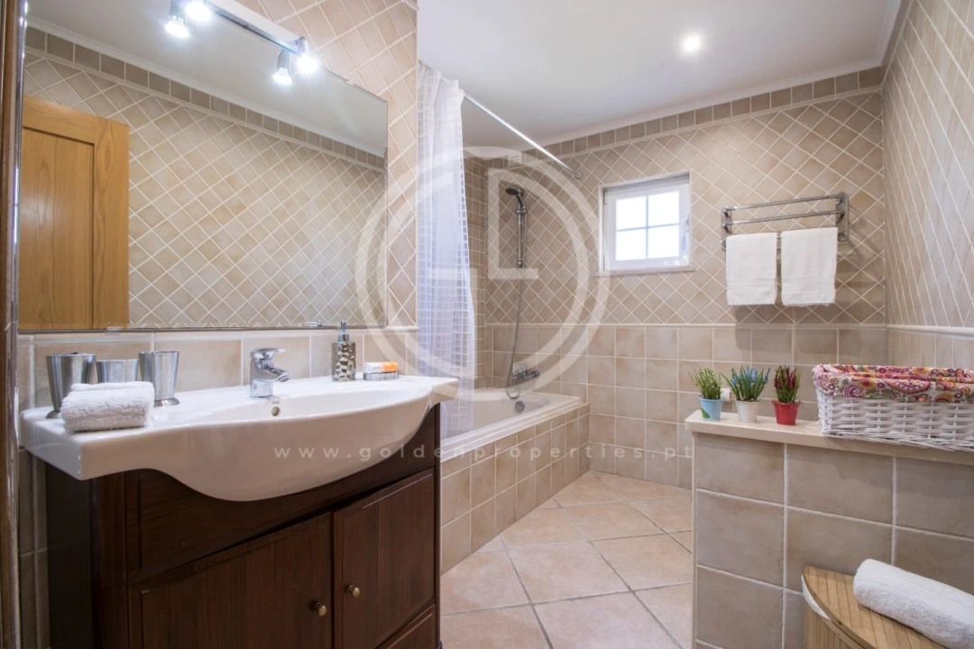 Moradia T4 para Arrendamento férias em Albufeira e Olhos de Água Foto 19