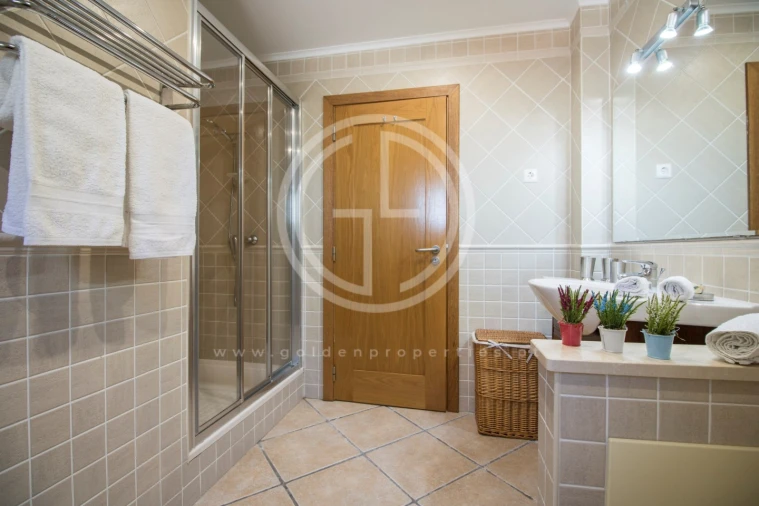 Moradia T4 para Arrendamento férias em Albufeira e Olhos de Água Foto 17