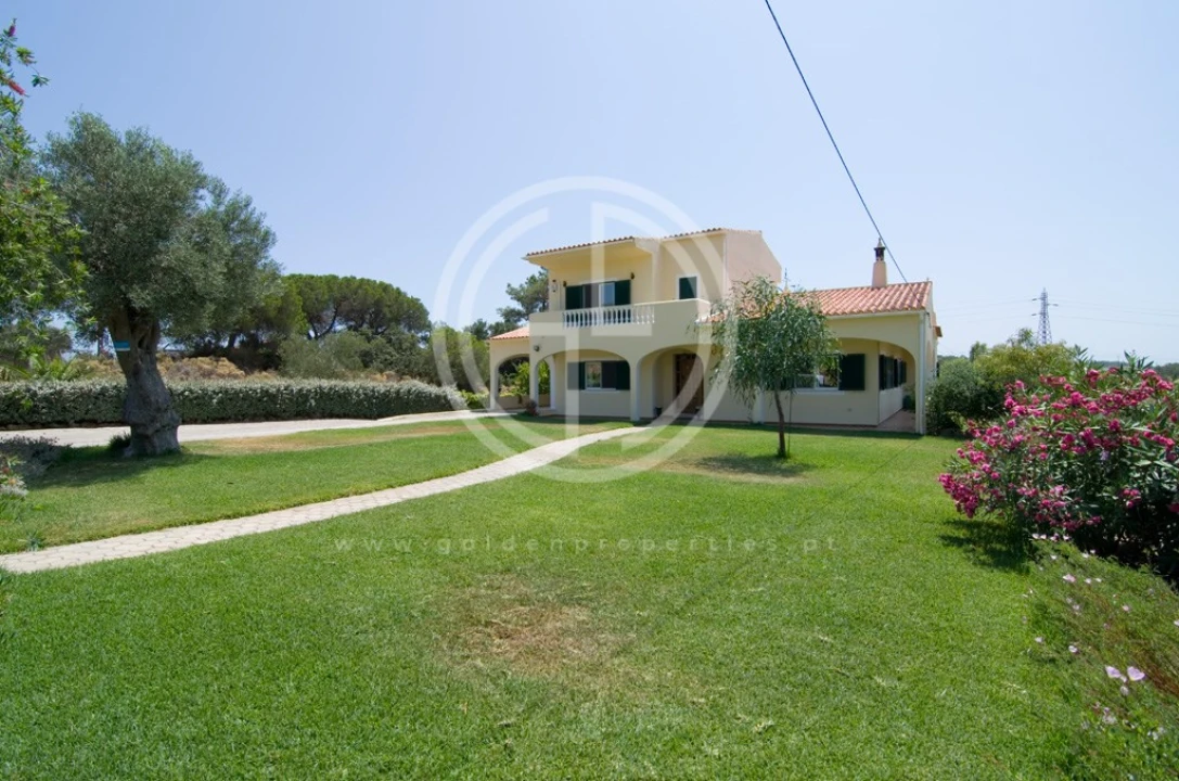 Moradia T3 para Arrendamento férias em Almancil Foto 17