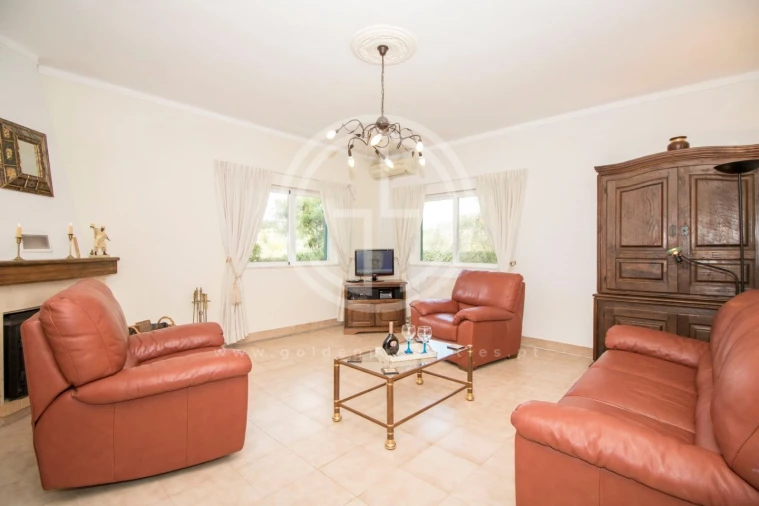 Moradia T3 para Arrendamento férias em Almancil Foto 3