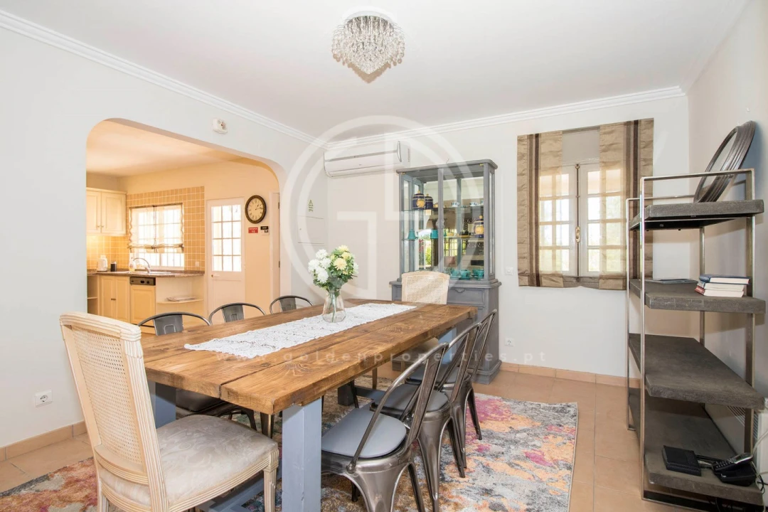 Moradia T4 para Arrendamento férias em Almancil Foto 9