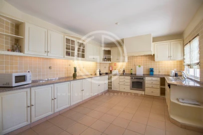 Moradia T4 para Arrendamento férias em Almancil