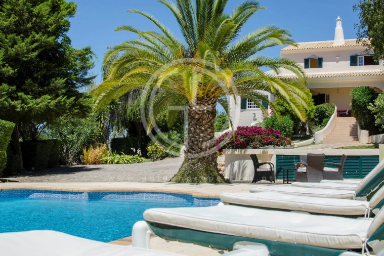 Moradia T4 para Arrendamento férias em Almancil Foto 4