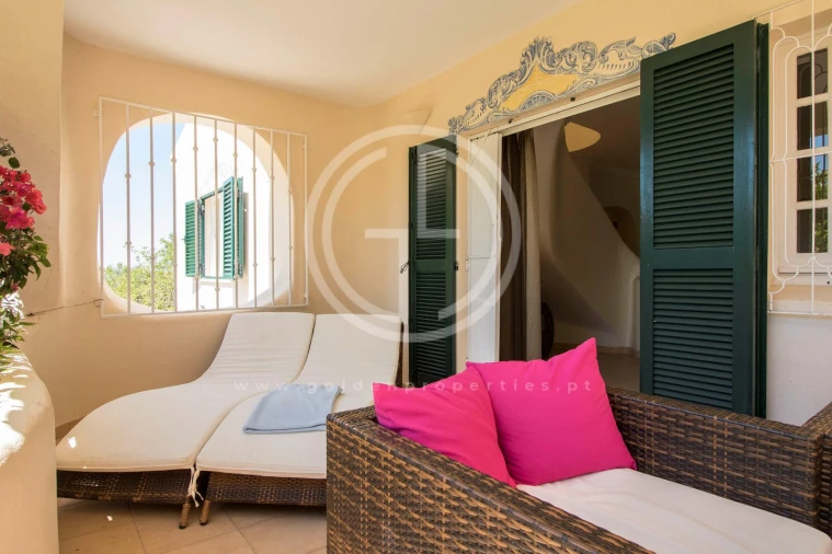 Moradia T4 para Arrendamento férias em Almancil Foto 20