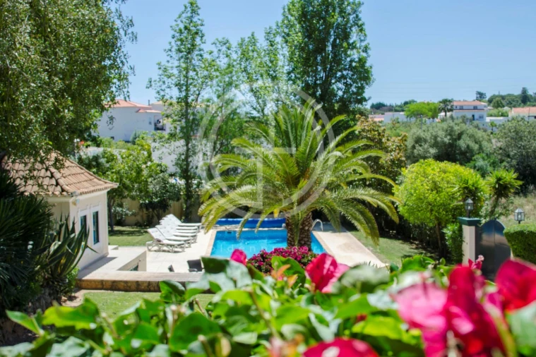 Moradia T4 para Arrendamento férias em Almancil Foto 3