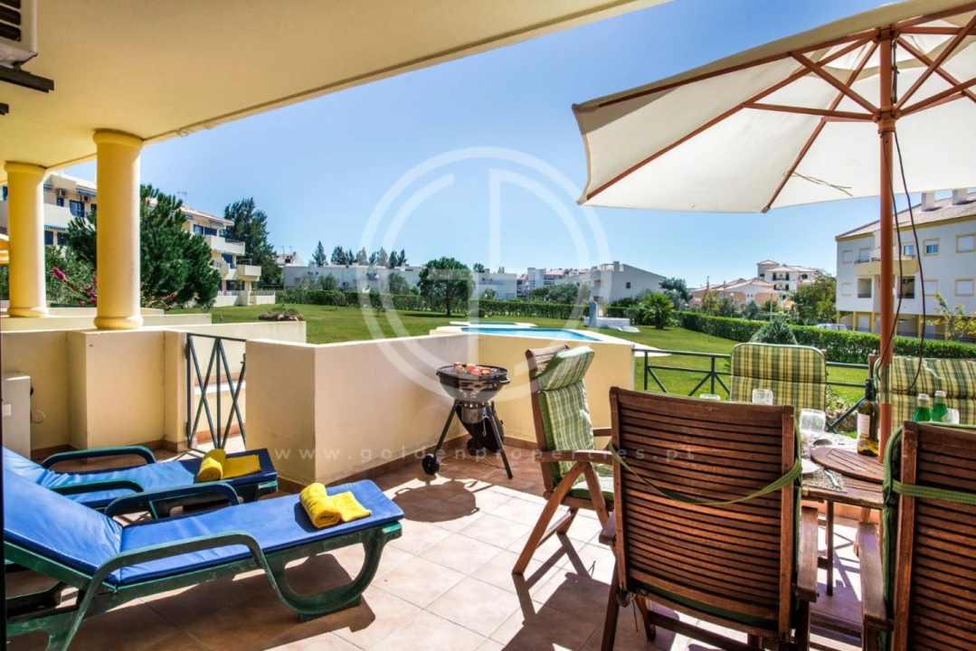 Apartamento T3 para Arrendamento férias em Quarteira Foto 1