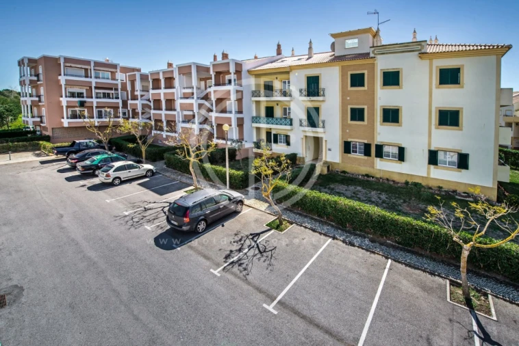 Apartamento T3 para Arrendamento férias em Quarteira Foto 14