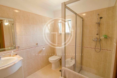 Moradia T3 para Arrendamento férias em Quarteira