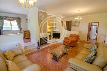 Moradia T3 para Arrendamento férias em Quarteira