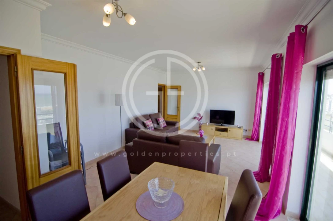Apartamento T2 para Arrendamento férias em Quarteira Foto 4