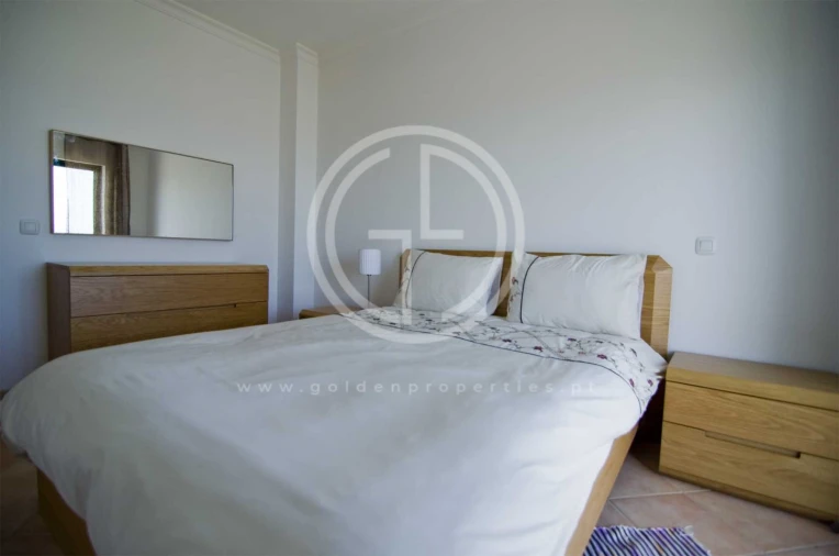 Apartamento T2 para Arrendamento férias em Quarteira Foto 7