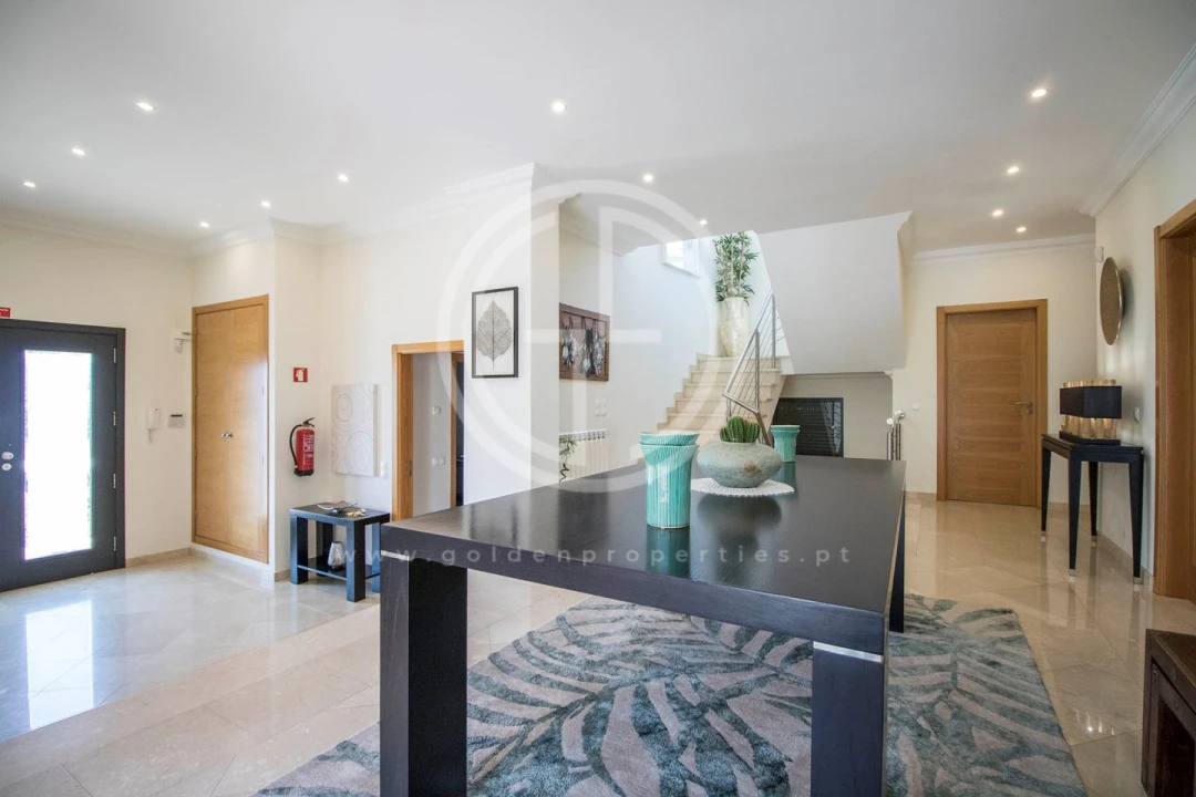 Moradia T5 para Arrendamento férias em Almancil Foto 6