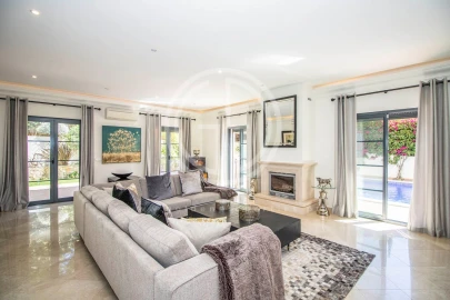 Moradia T5 para Arrendamento férias em Almancil