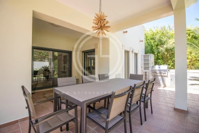 Moradia T5 para Arrendamento férias em Almancil