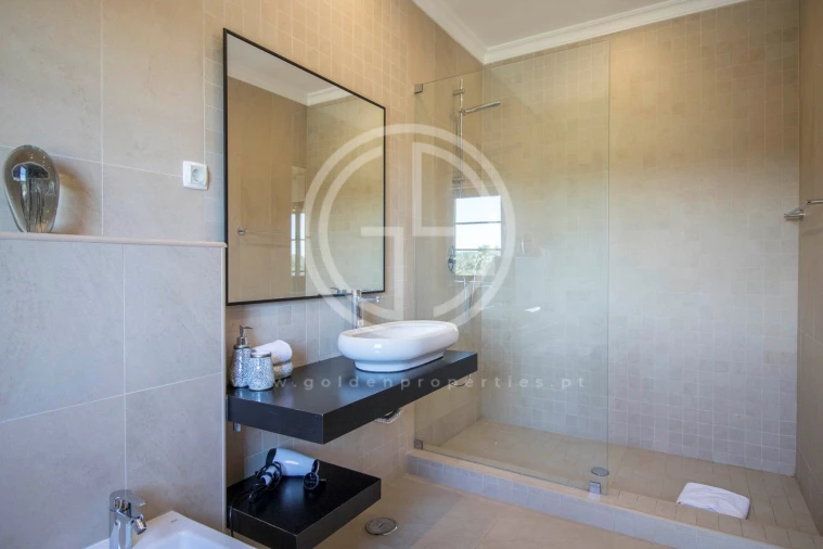 Moradia T5 para Arrendamento férias em Almancil Foto 20