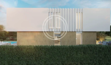 Moradia T5 para Venda em Montenegro