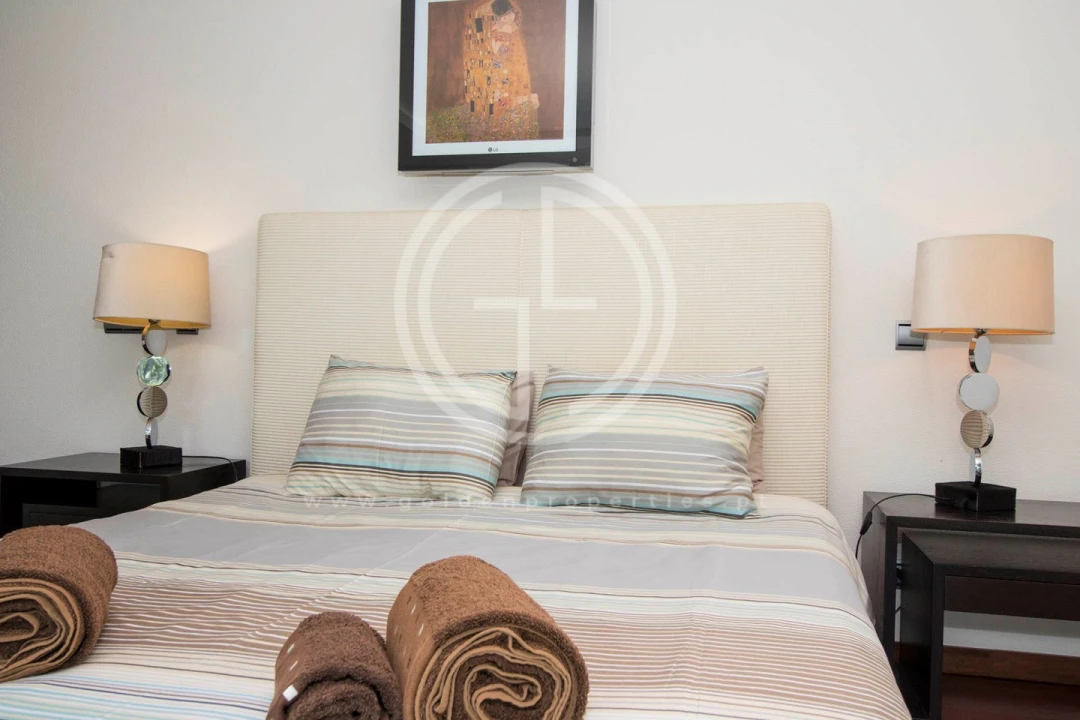 Moradia T5 para Arrendamento férias em Quarteira Foto 7