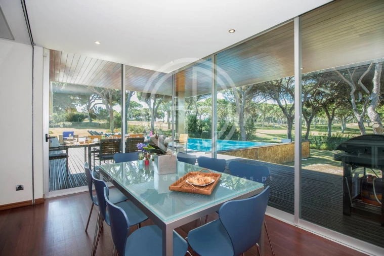 Moradia T5 para Arrendamento férias em Quarteira Foto 5