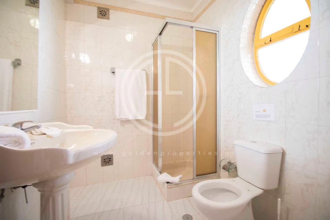 Moradia T4 para Arrendamento férias em Quarteira Foto 14