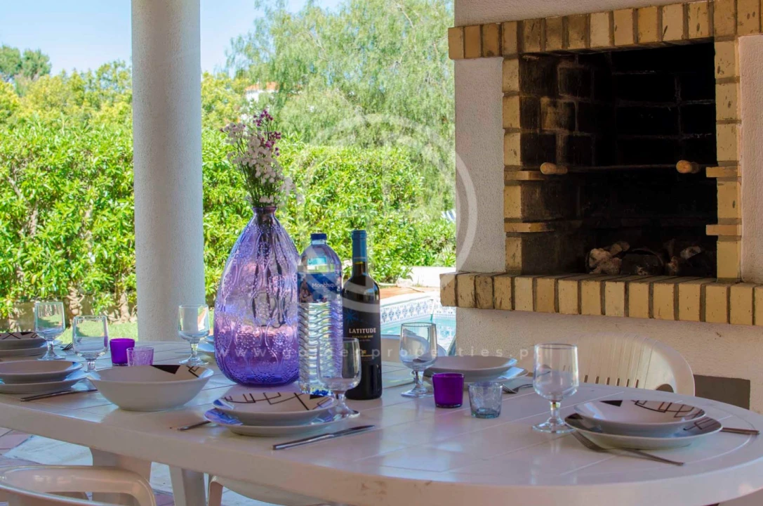 Moradia T4 para Arrendamento férias em Quarteira Foto 15