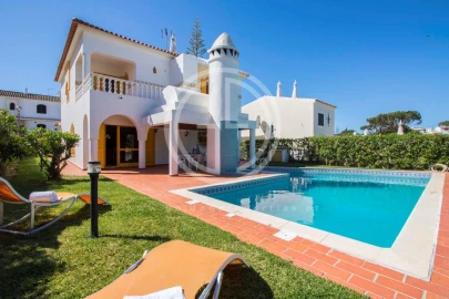 Moradia T4 para Arrendamento férias em Quarteira