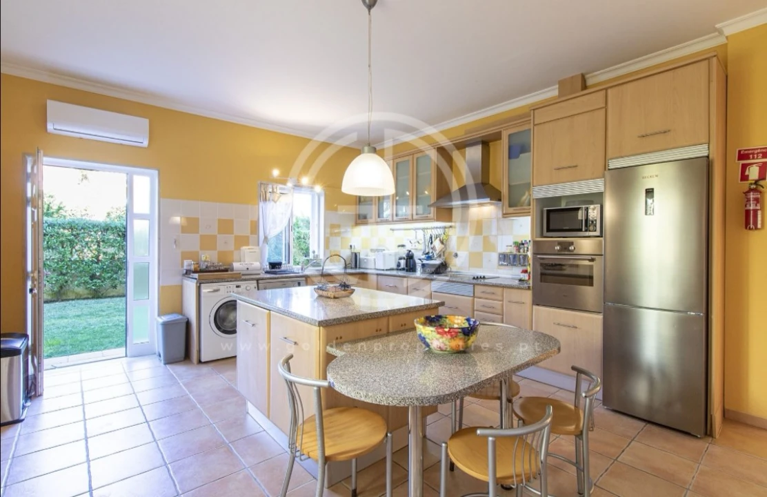 Moradia T4 para Arrendamento férias em Almancil Foto 7