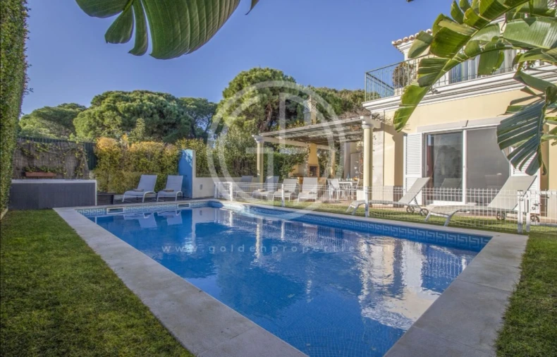 Moradia T4 para Arrendamento férias em Almancil