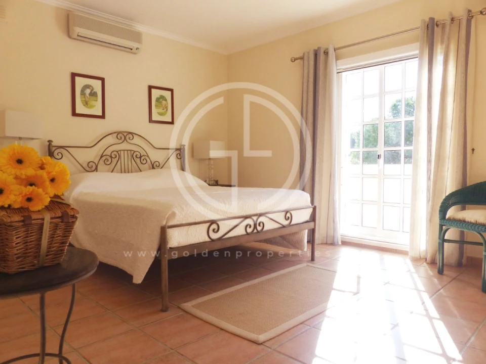 Moradia T3 para Arrendamento férias em Almancil Foto 6