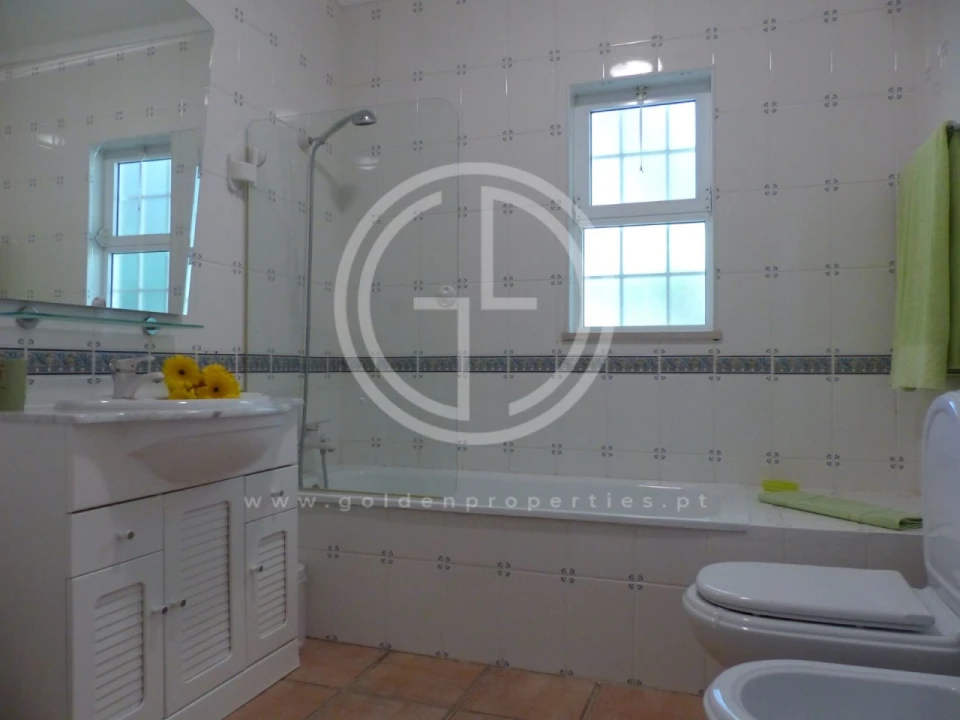 Moradia T3 para Arrendamento férias em Almancil Foto 14