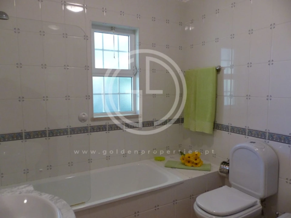 Moradia T3 para Arrendamento férias em Almancil Foto 15