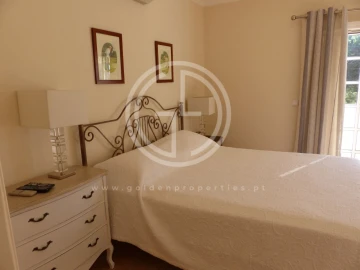 Moradia T3 para Arrendamento férias em Almancil