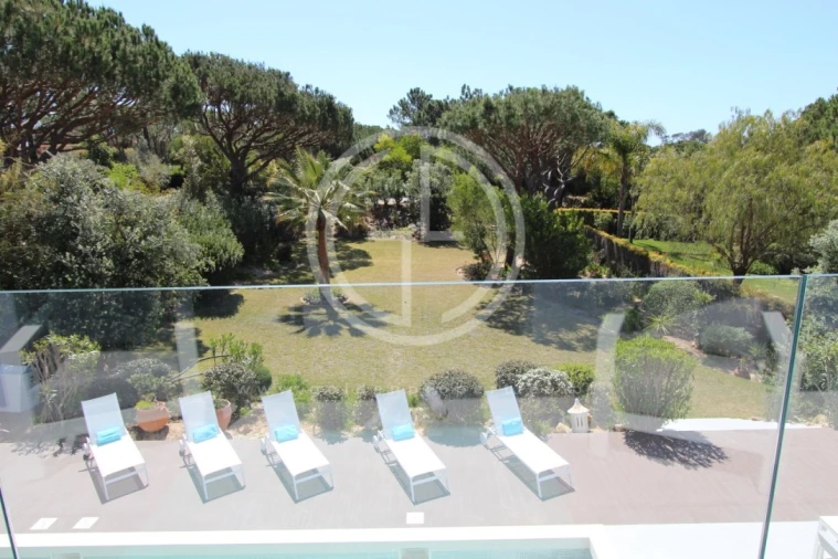 Moradia T4 para Arrendamento férias em Almancil Foto 3