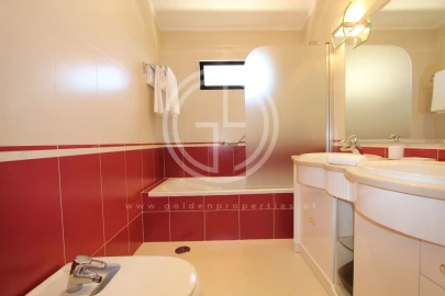 Moradia T4 para Arrendamento férias em Almancil