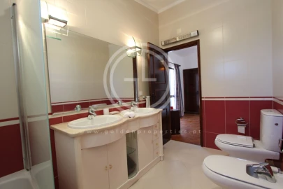 Moradia T4 para Arrendamento férias em Almancil