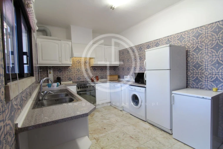 Moradia T4 para Arrendamento férias em Almancil Foto 14