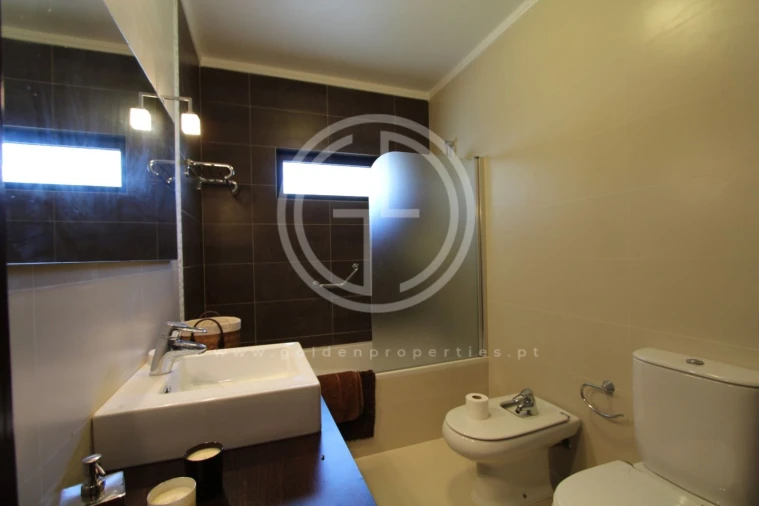 Moradia T4 para Arrendamento férias em Almancil Foto 15
