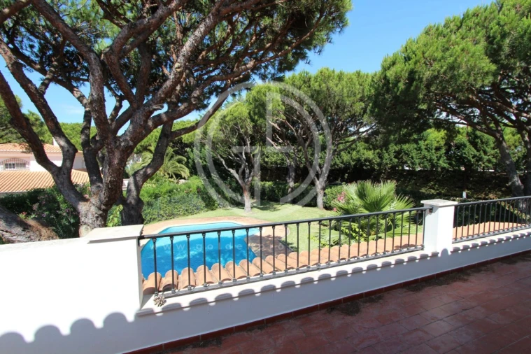 Moradia T4 para Arrendamento férias em Almancil Foto 27