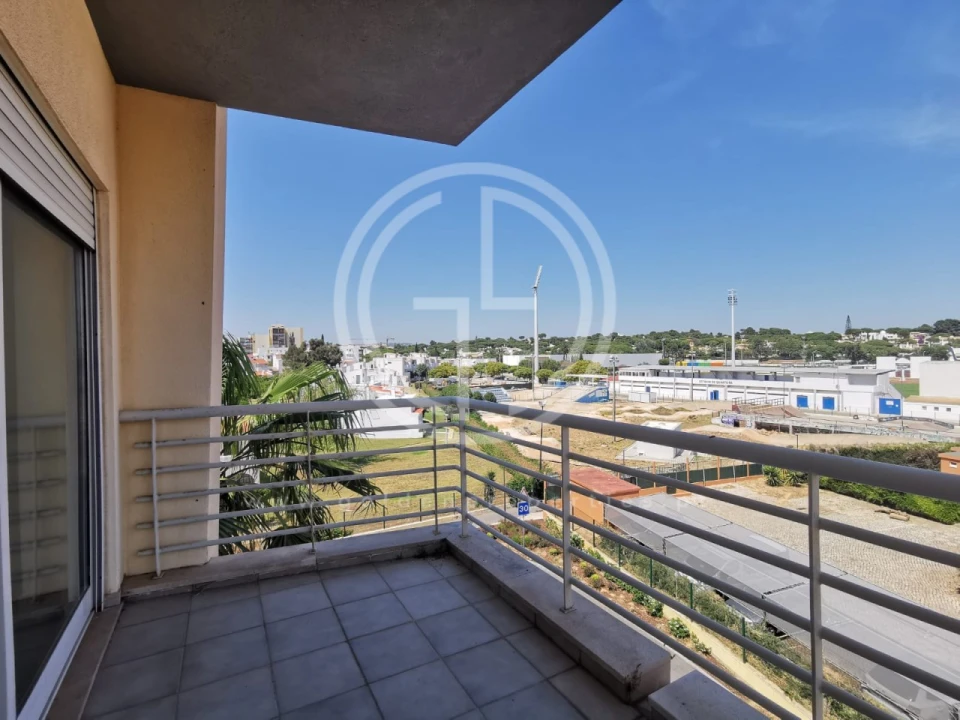 Apartamento T3 para Venda em Quarteira Foto 18