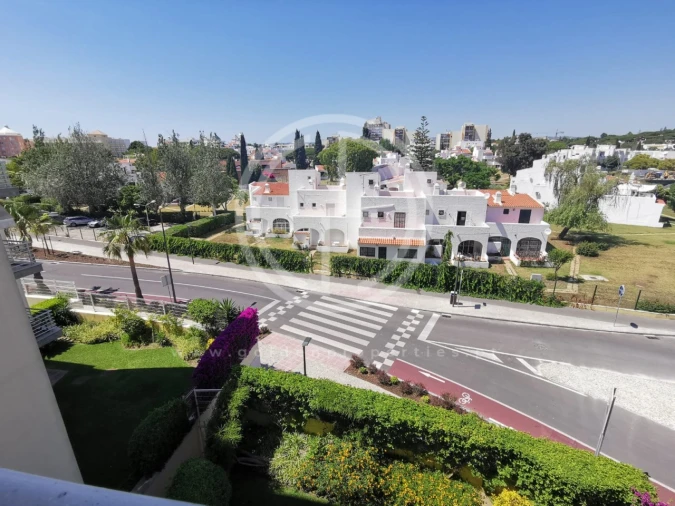 Apartamento T3 para Venda em Quarteira Foto 20