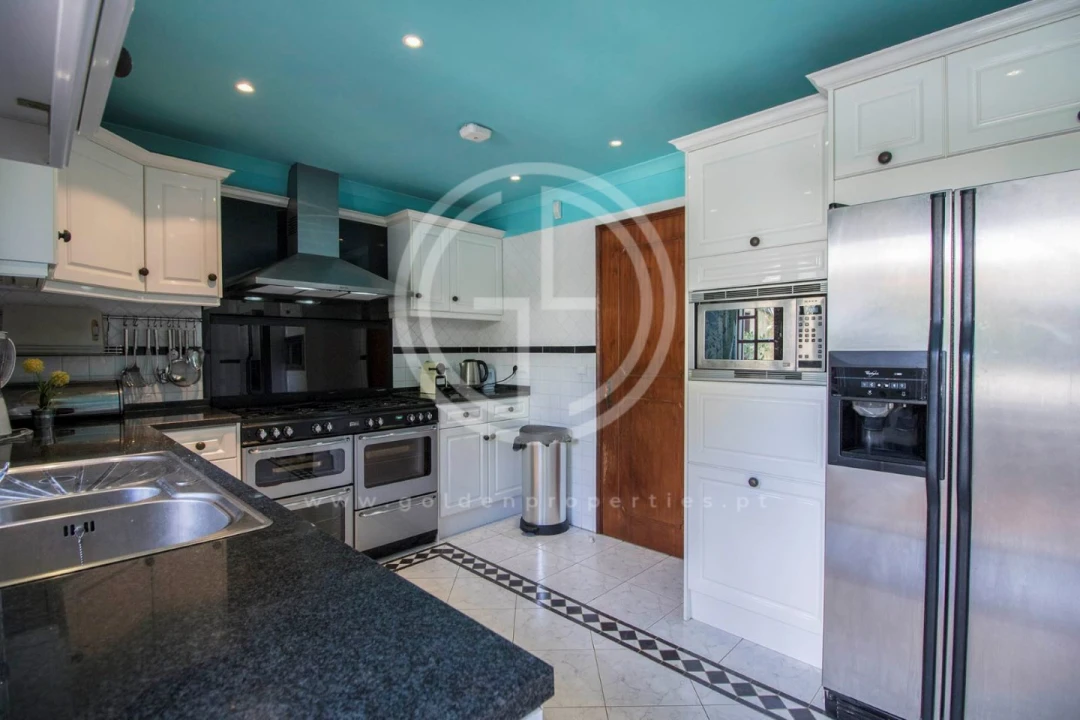 Moradia T5 para Arrendamento férias em Quarteira Foto 14