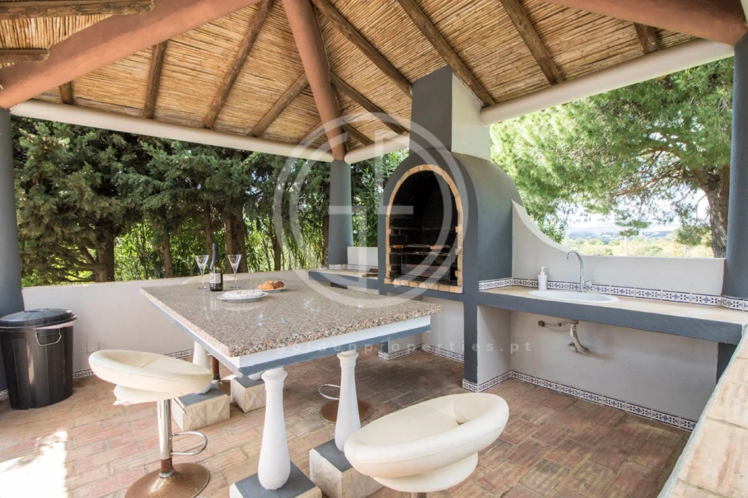 Moradia T5 para Arrendamento férias em Quarteira Foto 30