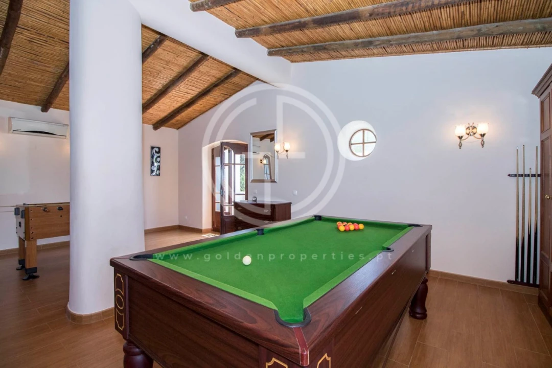 Moradia T5 para Arrendamento férias em Quarteira Foto 27