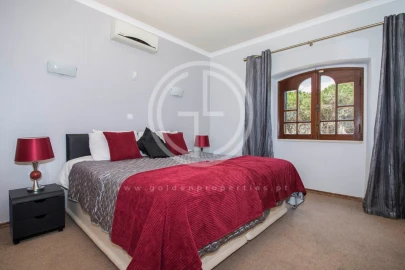 Moradia T5 para Arrendamento férias em Quarteira