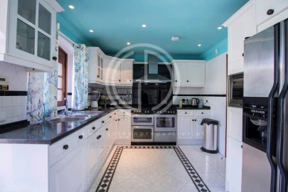 Moradia T5 para Arrendamento férias em Quarteira