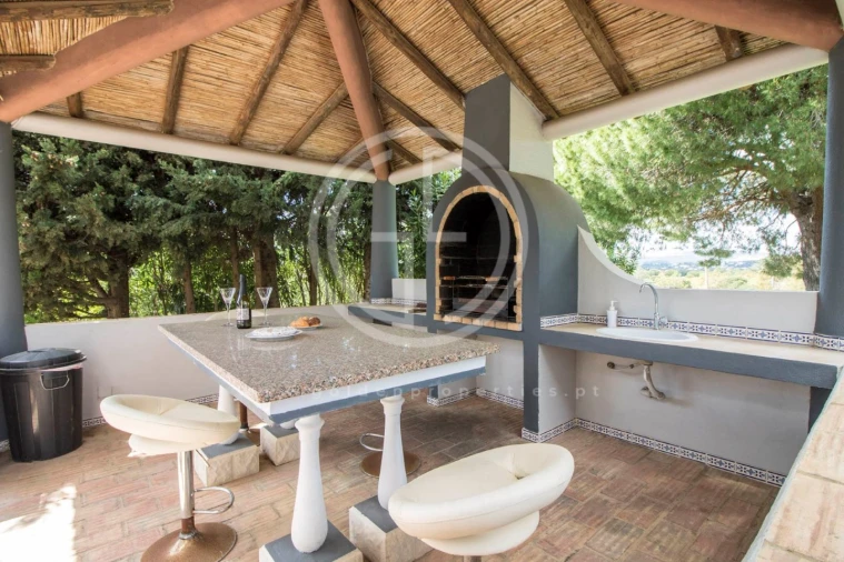 Moradia T5 para Arrendamento férias em Quarteira Foto 30