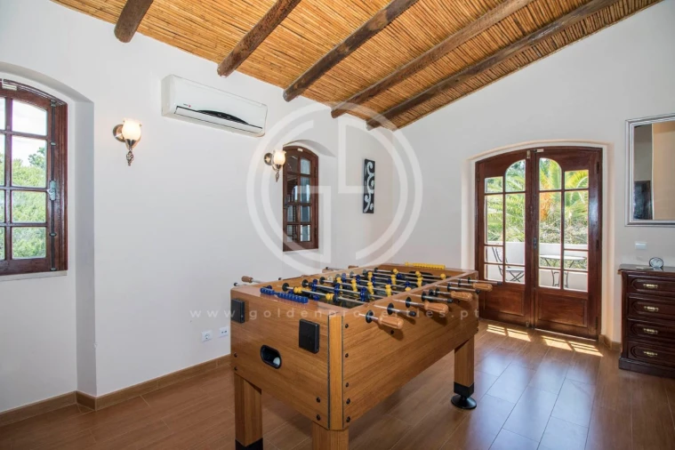 Moradia T5 para Arrendamento férias em Quarteira Foto 26