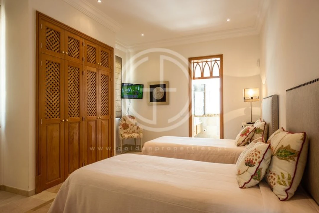 Moradia T6 para Arrendamento férias em Almancil Foto 12